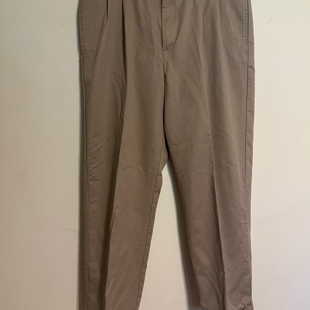 Men’s IZOD Pants - Picture 1 of 6